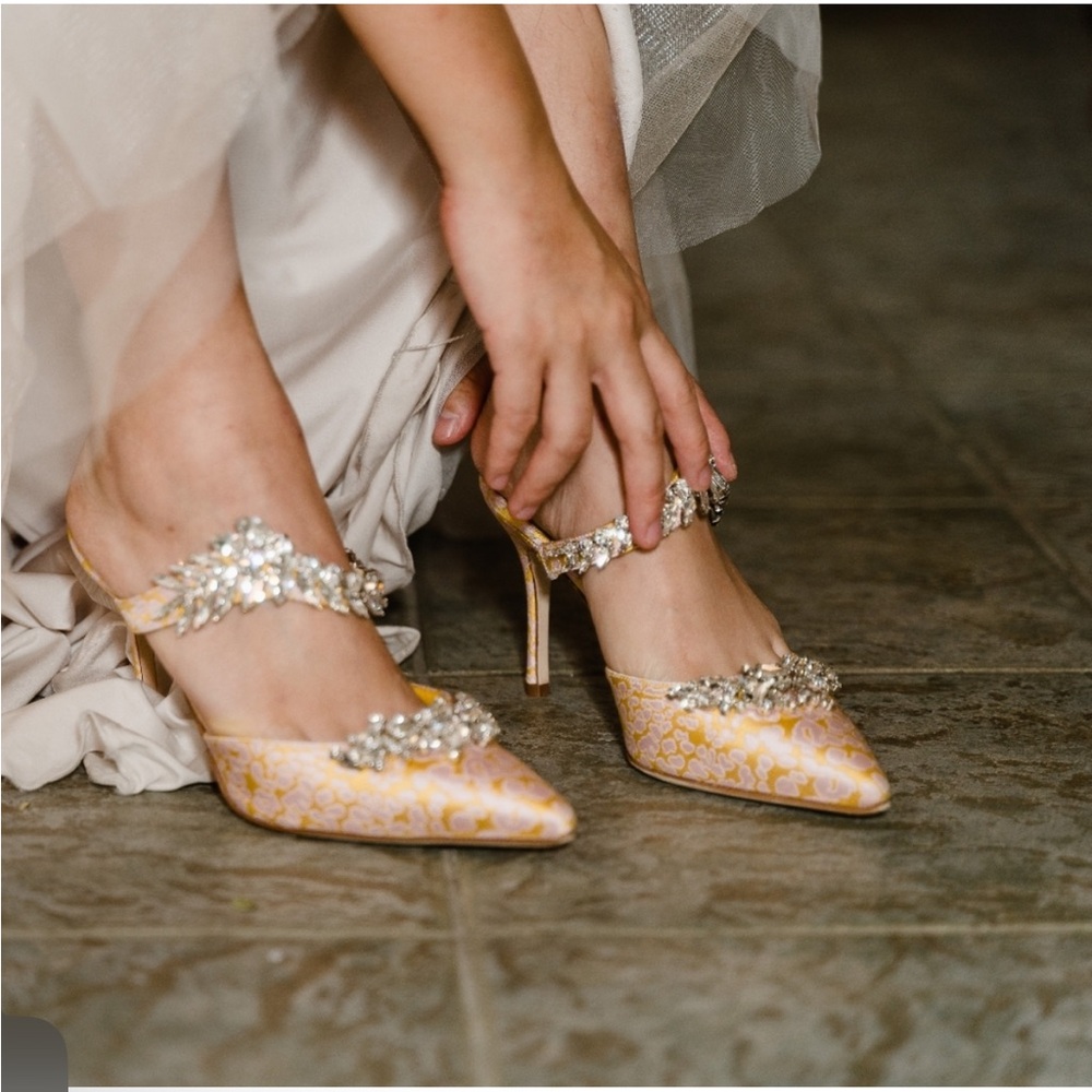 Manolo Blahnik Lurum Crystal Mule Leopard Jacquard Pink Yellow Wedding Shoes - Picture 2 of 11